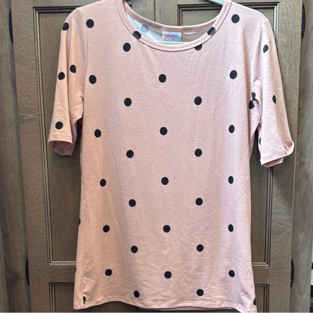 LuLaRoe pink blush Gigi Tee with Black Dots size L